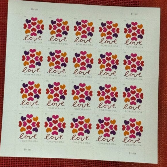 2019 USPS Heart Blossoms Forever Love Stamps 1000 stamps - Picture 3 of 4